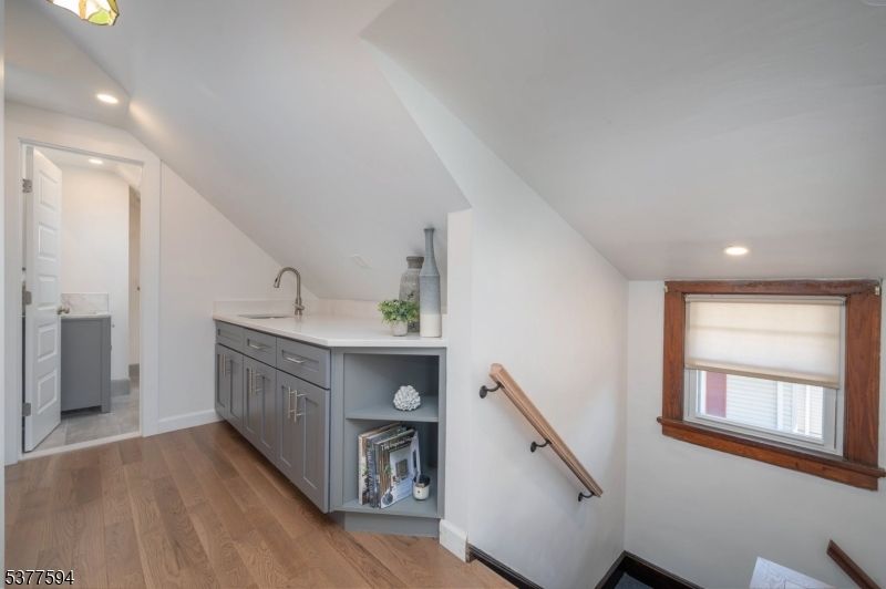 Bathroom, Interior, Recessed Lighting, Wood Texture Flooring