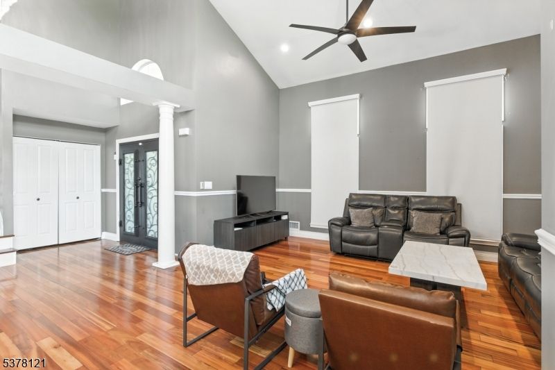 Interior, Living room, Recessed Lighting, Wood Texture Flooring