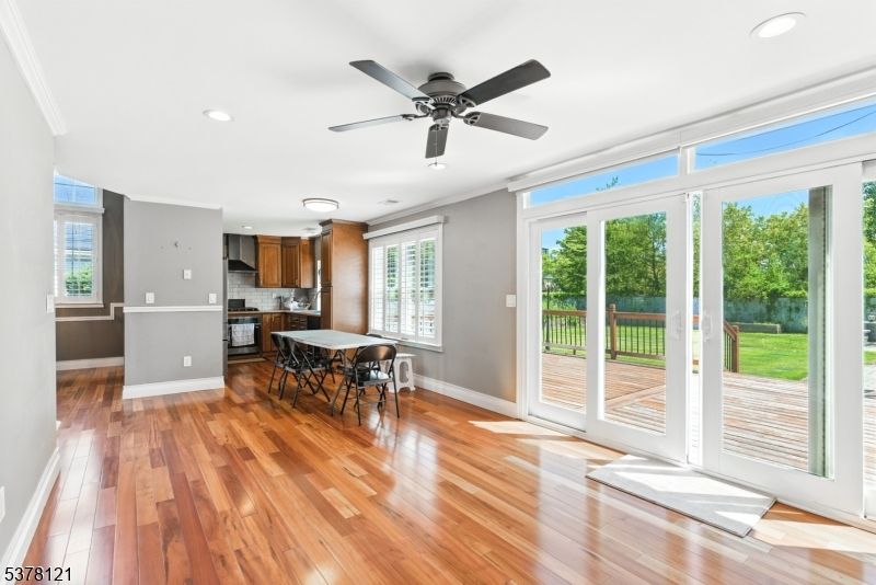 Dining room, Interior, Kitchen, Recessed Lighting, Wood Texture Flooring