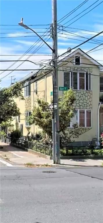Exterior, Facade, Georgian