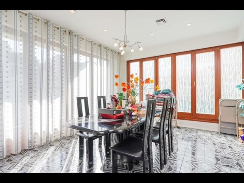 Dining room, Interior, Marble, Pendant Lights, Recessed Lighting