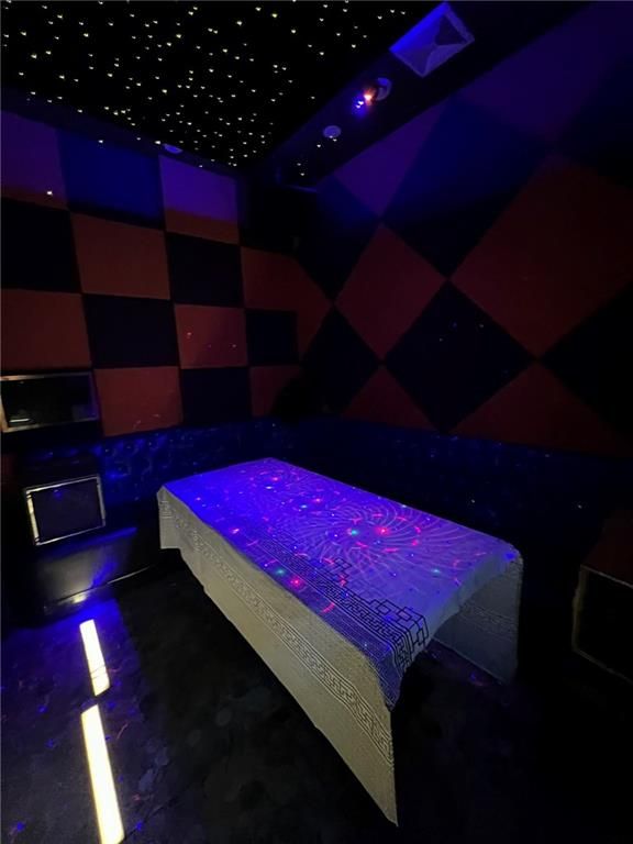 Interior, Recessed Lighting