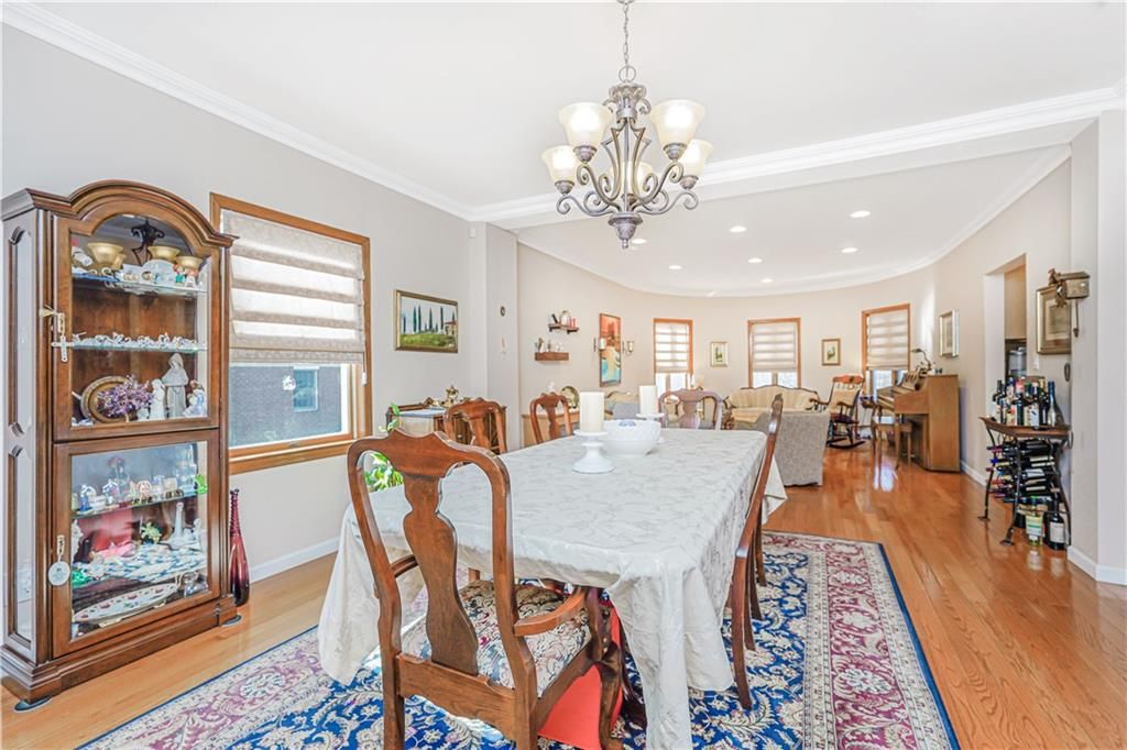 Chandelier, Dining room, Interior, Living room, Recessed Lighting, Wood Texture Flooring