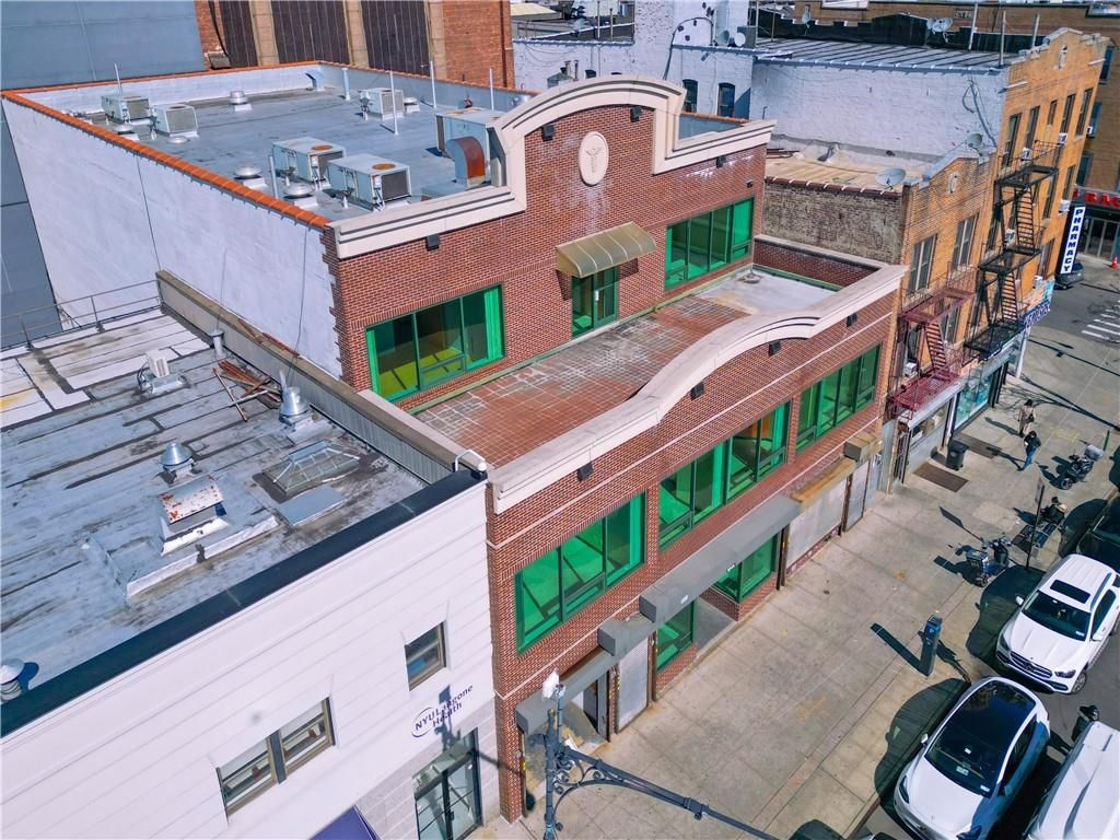 Exterior, Drone