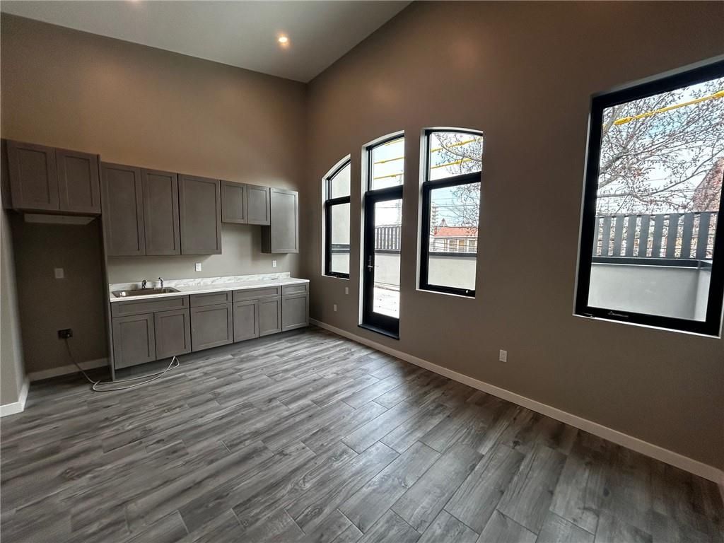 Empty room, Interior, Kitchen, Recessed Lighting, Wood Texture Flooring