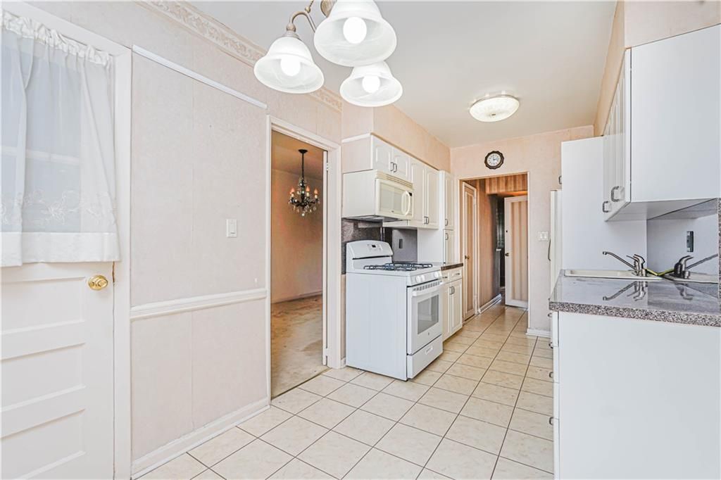 Chandelier, Interior, Kitchen