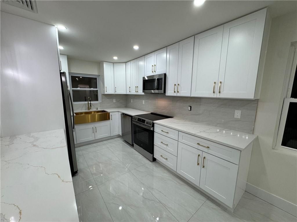 Interior, Kitchen, Marble, Recessed Lighting, Stainless Steel Appliances