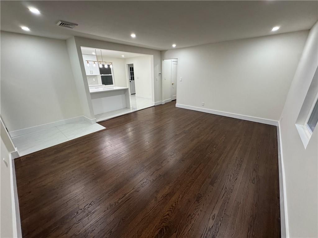 Empty room, Interior, Pendant Lights, Recessed Lighting, Wood Texture Flooring