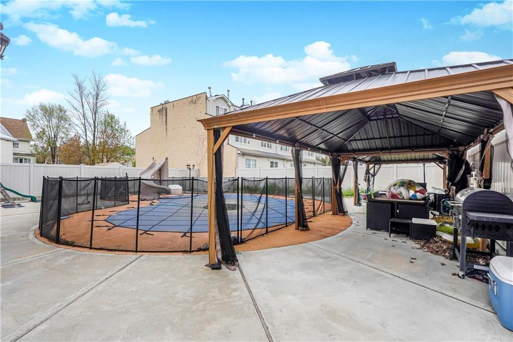 Backyard, Exterior, Playground
