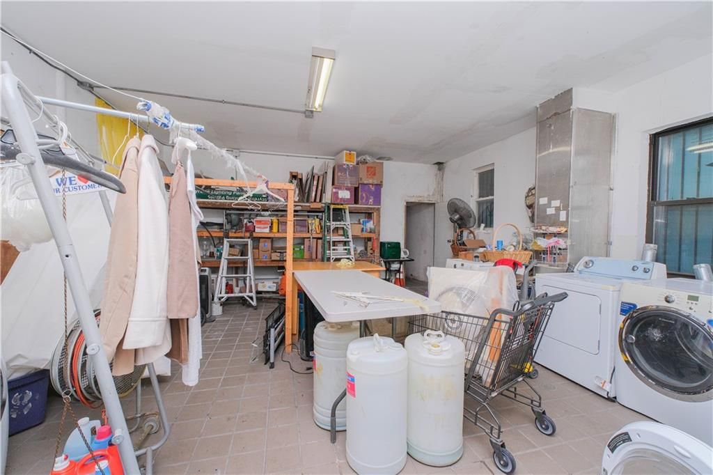 Interior, Washer