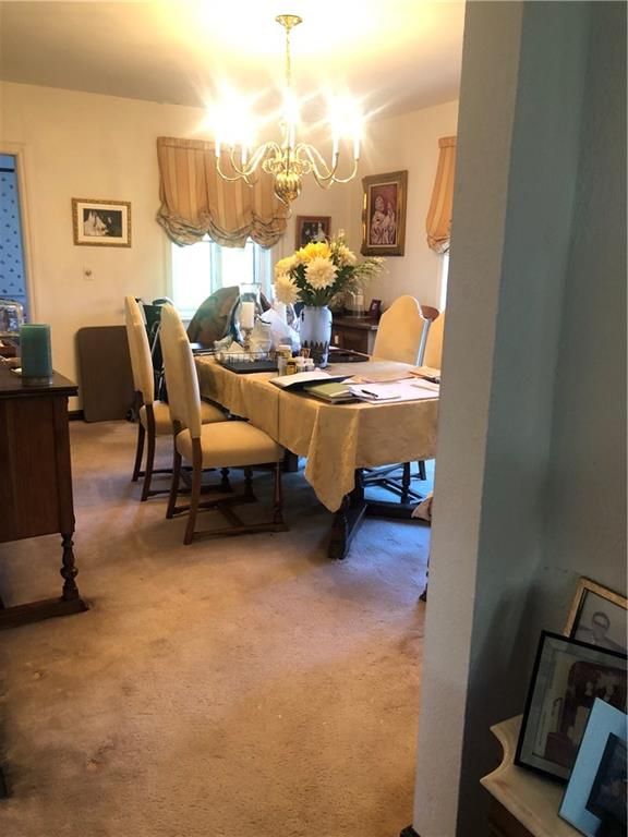 Chandelier, Dining room, Interior