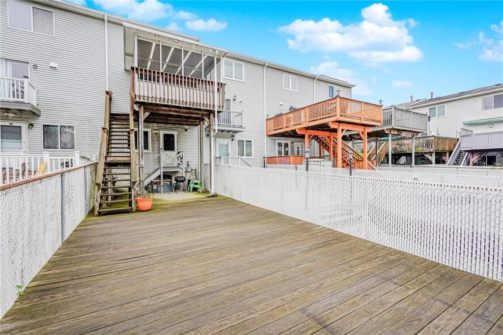 Exterior, Wood Texture Flooring