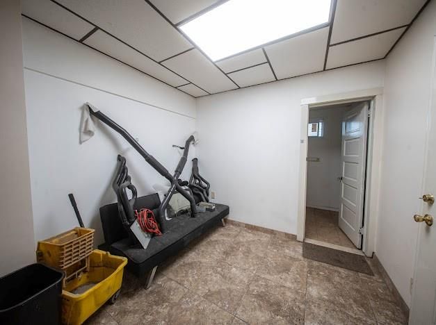 Fitness Equipment, Interior, Recessed Lighting