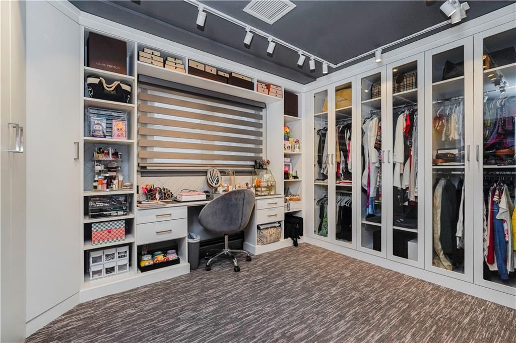 Home Office, Interior, Walk-in Closets