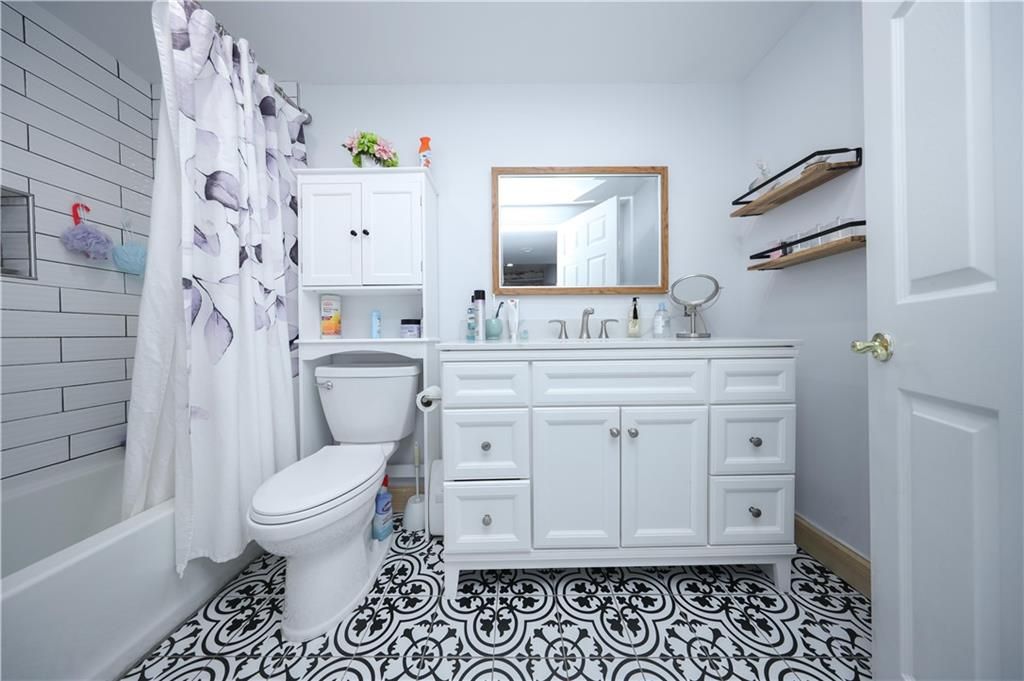 Bathroom, Interior