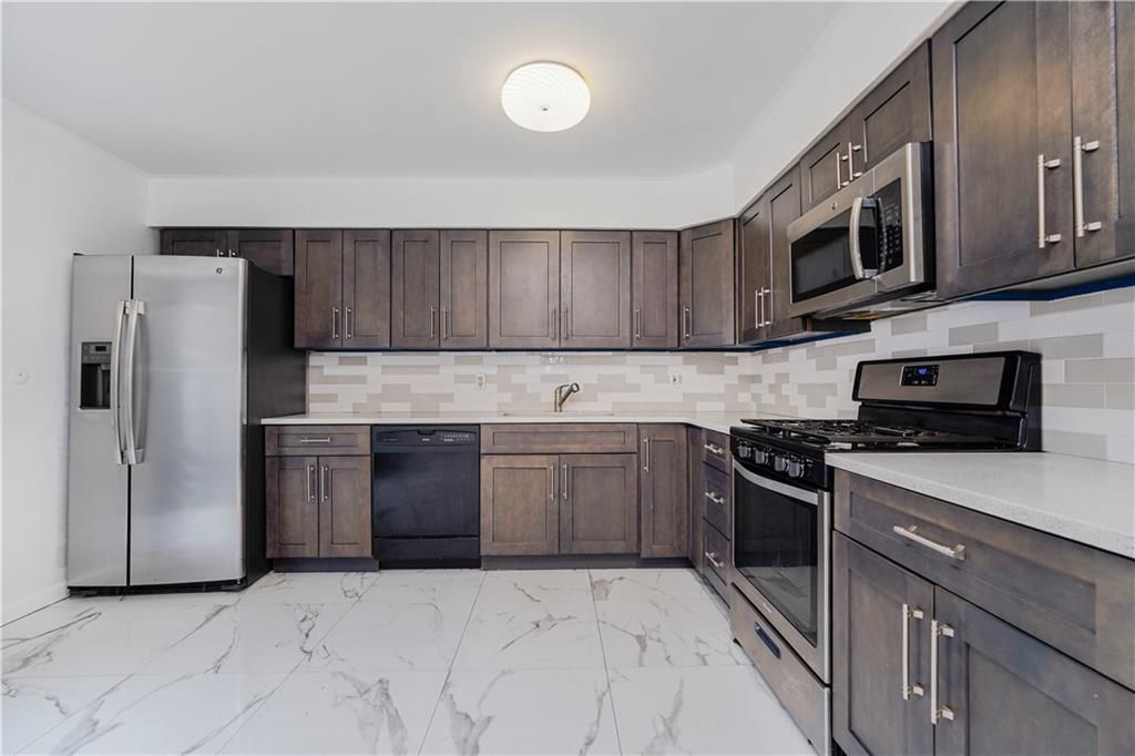 Interior, Kitchen, Marble, Stainless Steel Appliances