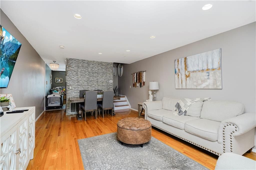 Dining room, Interior, Living room, Recessed Lighting, Wood Texture Flooring