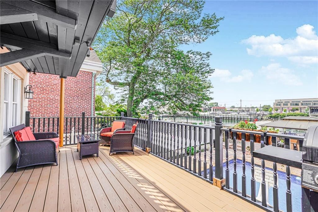 Exterior, Wood Texture Flooring
