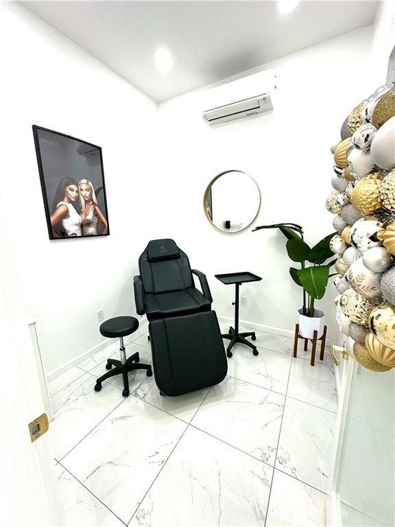 Interior, Marble, Recessed Lighting