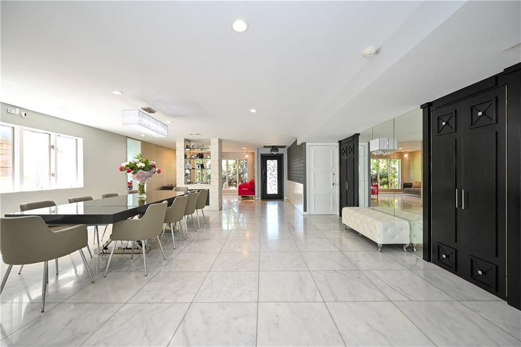 Dining room, Interior, Marble, Recessed Lighting