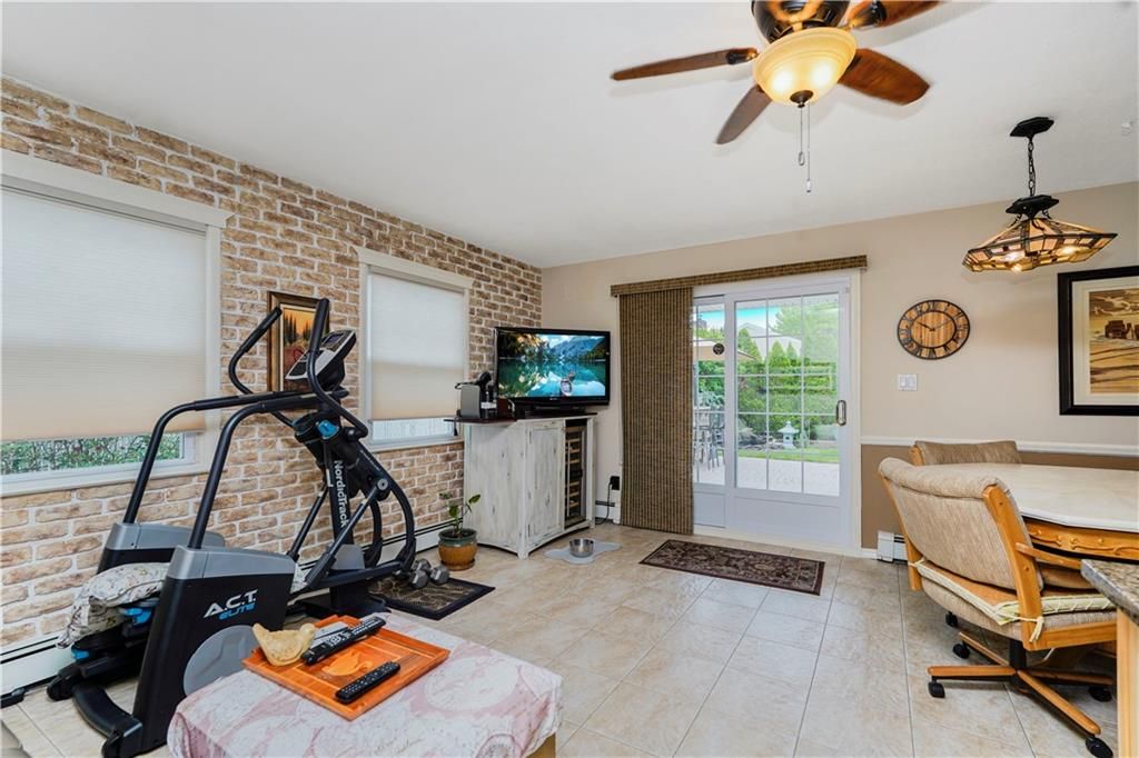 Fitness Equipment, Interior, Pendant Lights, Stone Walls