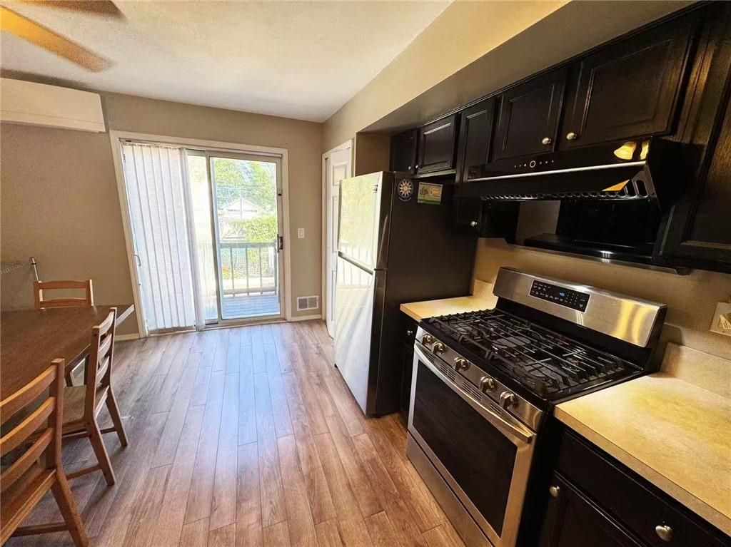 Interior, Kitchen, Wood Texture Flooring