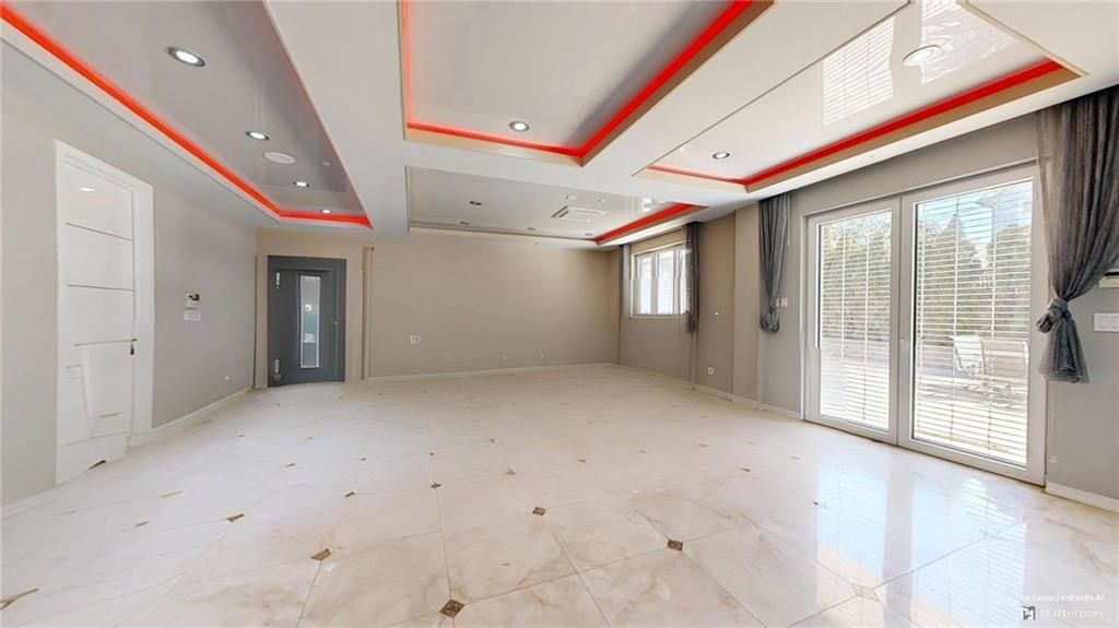 Empty room, Interior, Recessed Lighting