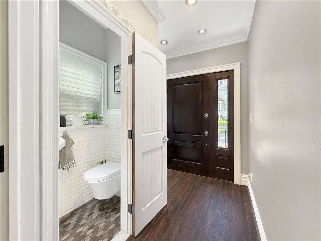 Bathroom, Interior, Recessed Lighting, Wood Texture Flooring