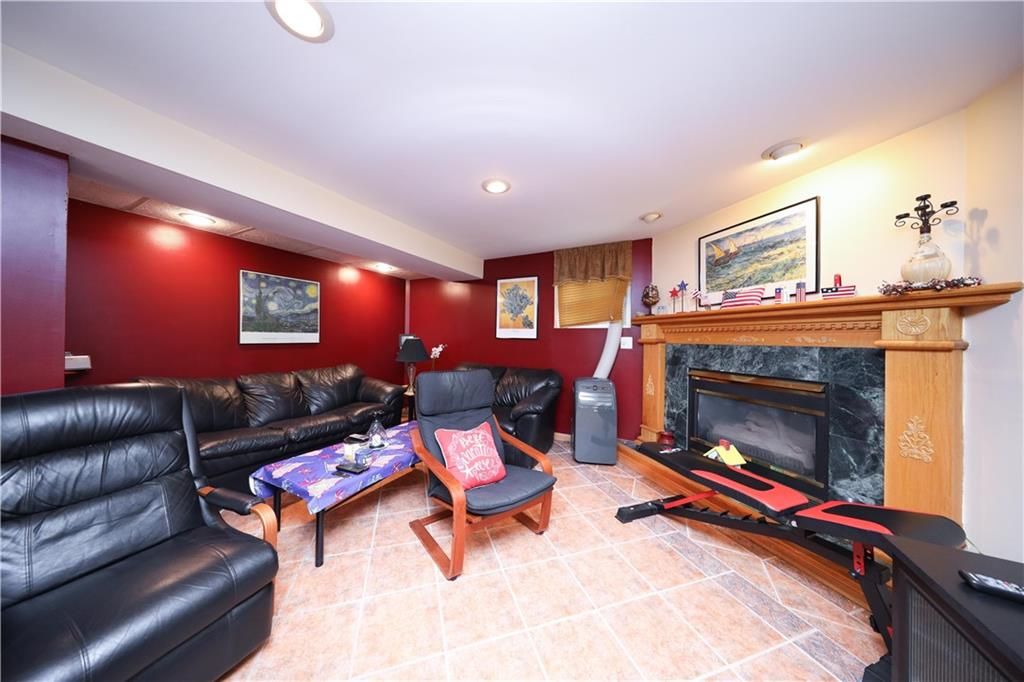 Fireplace, Interior, Living room, Recessed Lighting