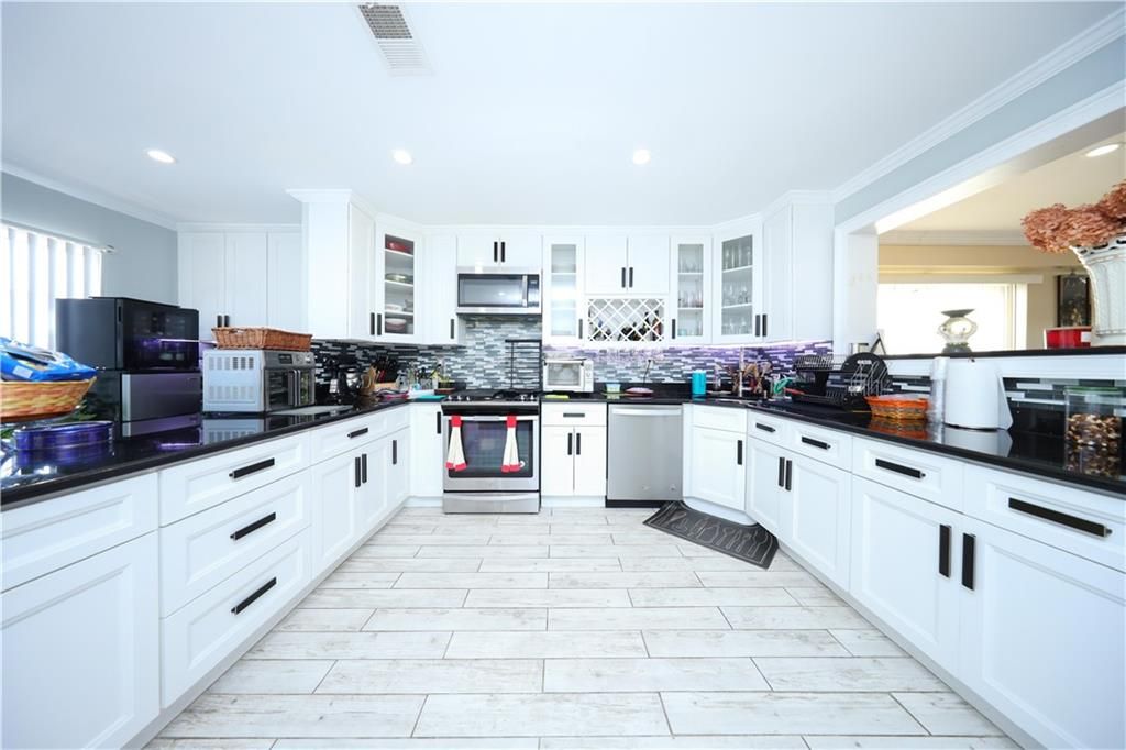 Interior, Kitchen, Marble, Recessed Lighting