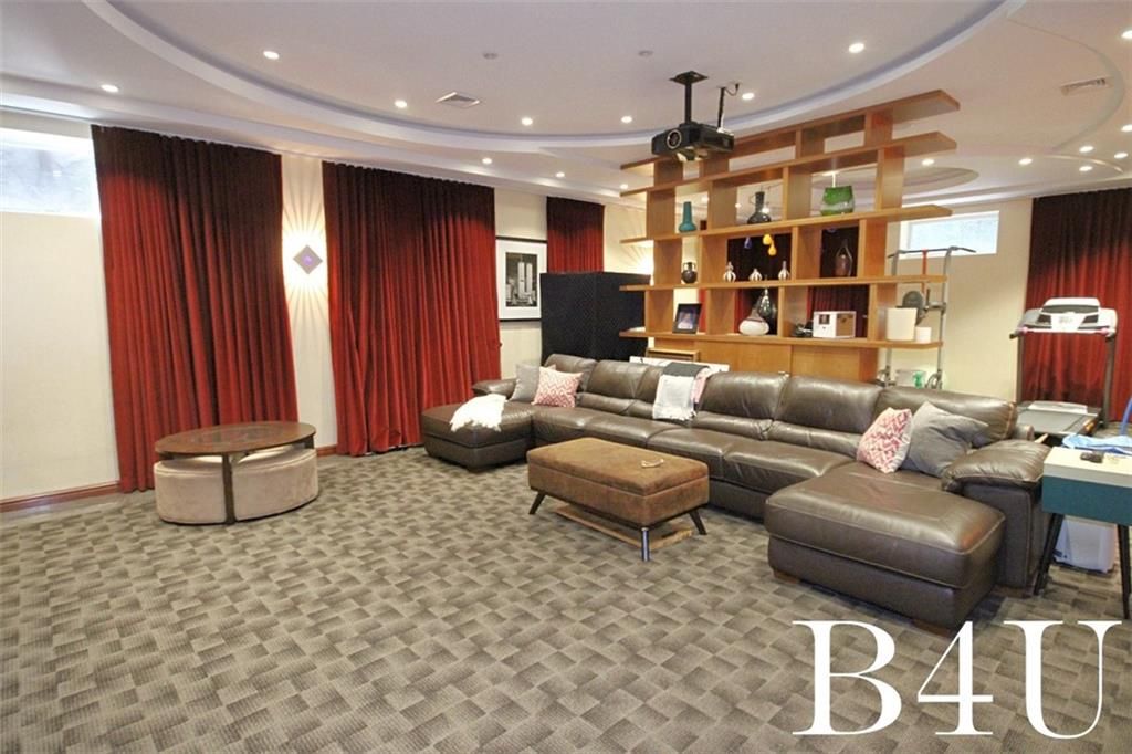 Interior, Living room, Projection Screen, Recessed Lighting, Theatre Room