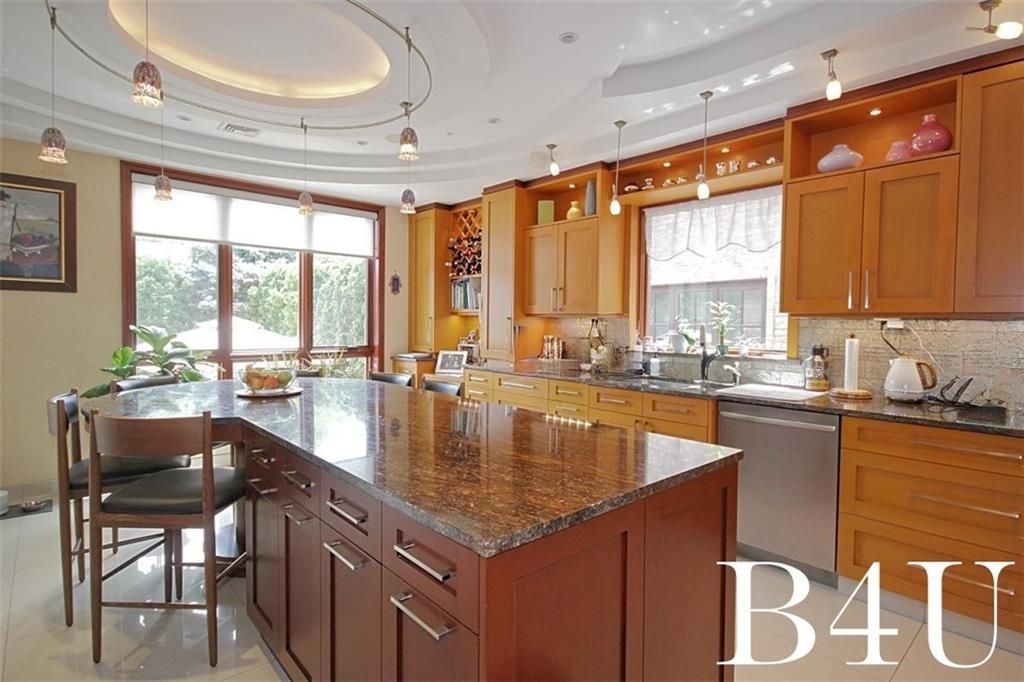 Dining room, Interior, Kitchen, Pendant Lights, Recessed Lighting, Stainless Steel Appliances