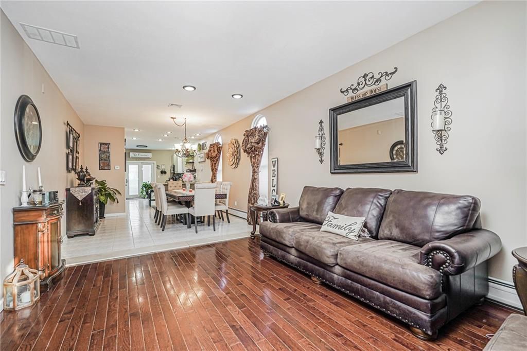 Chandelier, Dining room, Interior, Living room, Recessed Lighting, Wood Texture Flooring