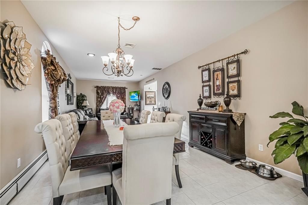 Chandelier, Dining room, Interior, Living room, Recessed Lighting