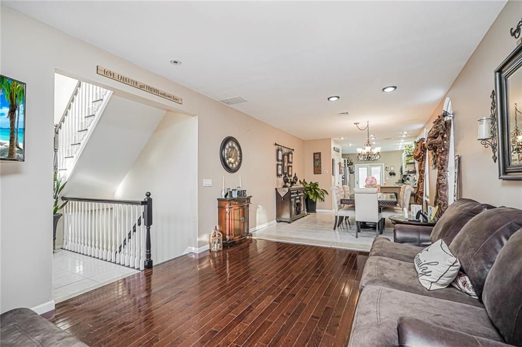 Chandelier, Dining room, Interior, Living room, Recessed Lighting, Wood Texture Flooring
