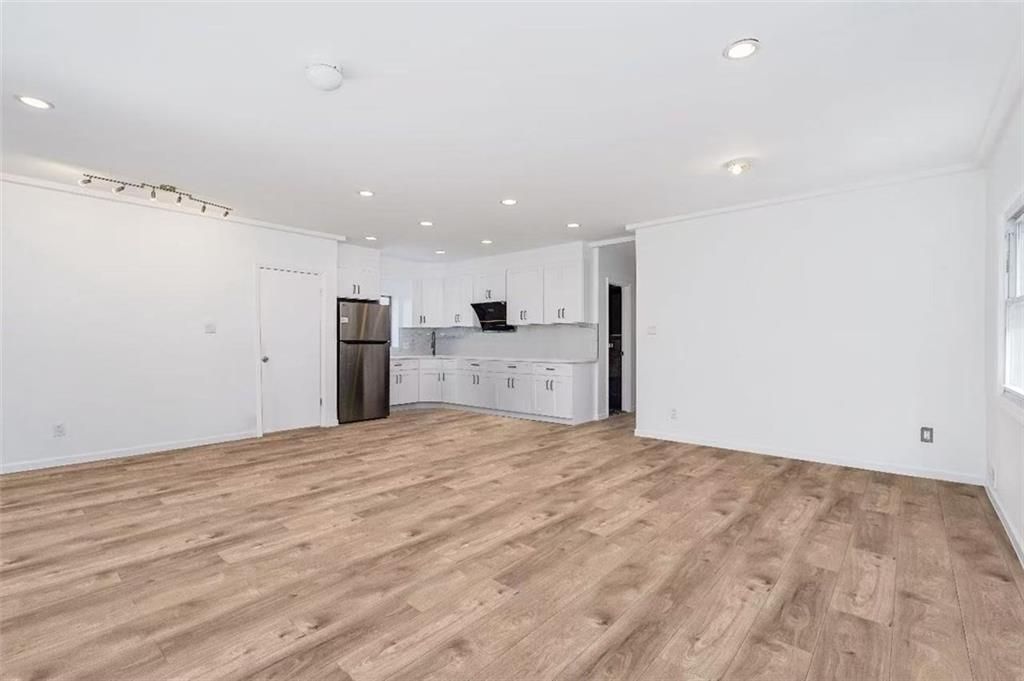 Empty room, Interior, Kitchen, Recessed Lighting, Wood Texture Flooring