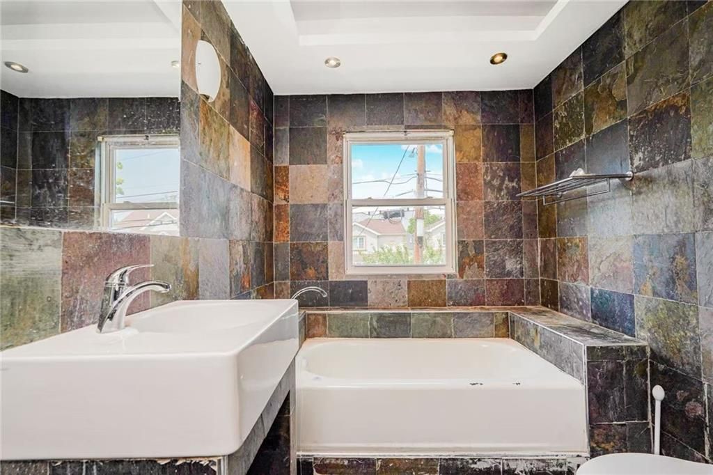 Bathroom, Free Standing Baths, Interior, Recessed Lighting