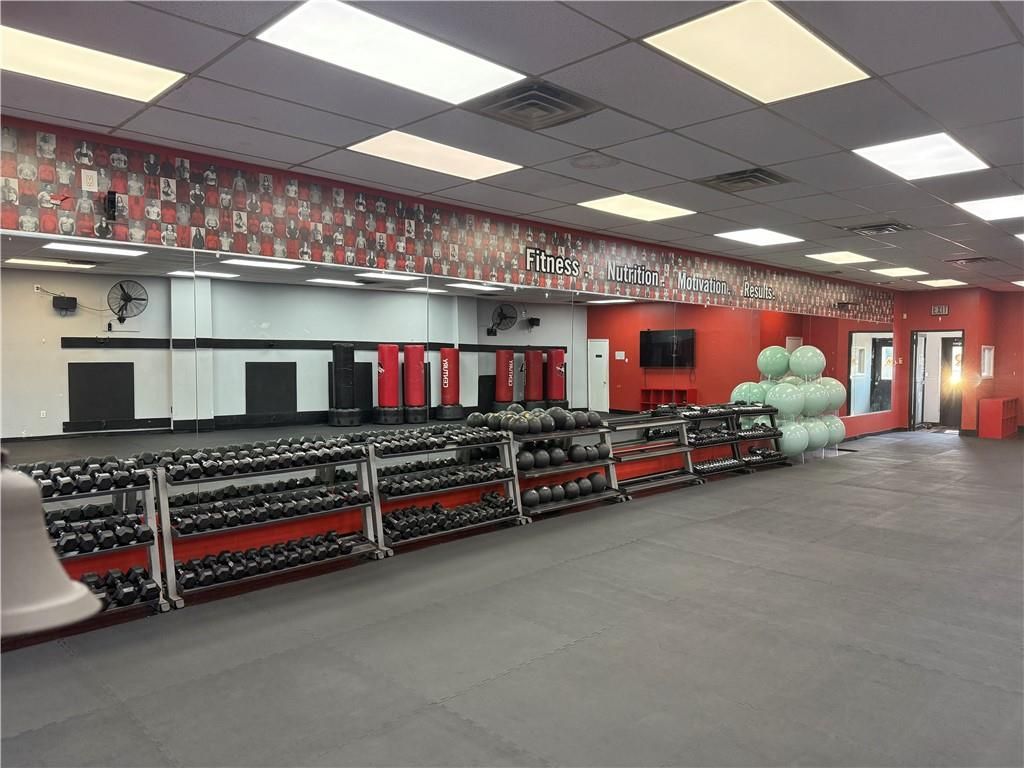 Fitness Equipment, Interior, Recessed Lighting