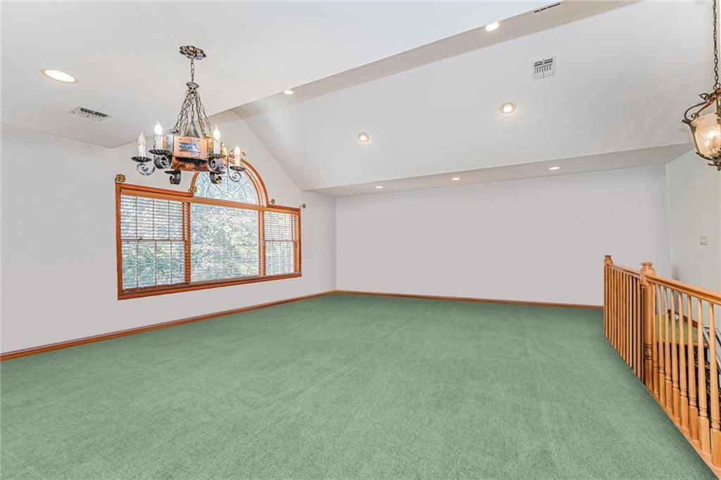Chandelier, Empty room, Interior, Recessed Lighting