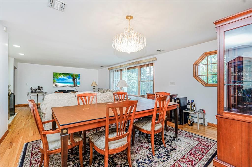 Chandelier, Dining room, Interior, Recessed Lighting, Wood Texture Flooring