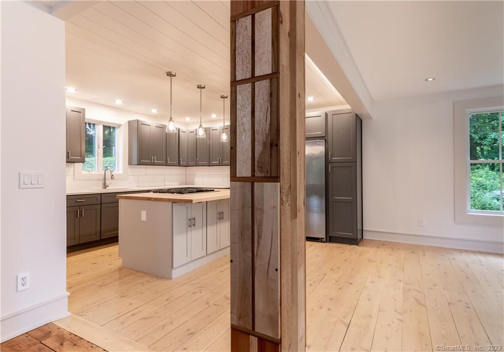 Interior, Kitchen, Pendant Lights, Recessed Lighting, Wood Texture Flooring