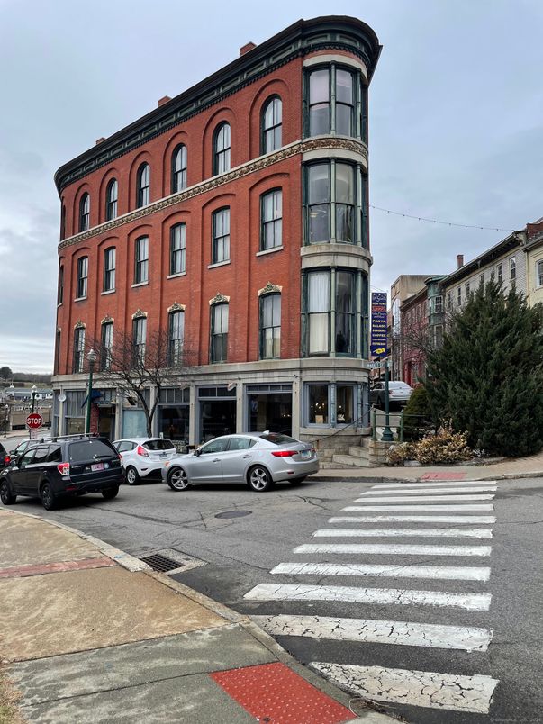 Exterior, Facade, Brick Facade, Rowhouse