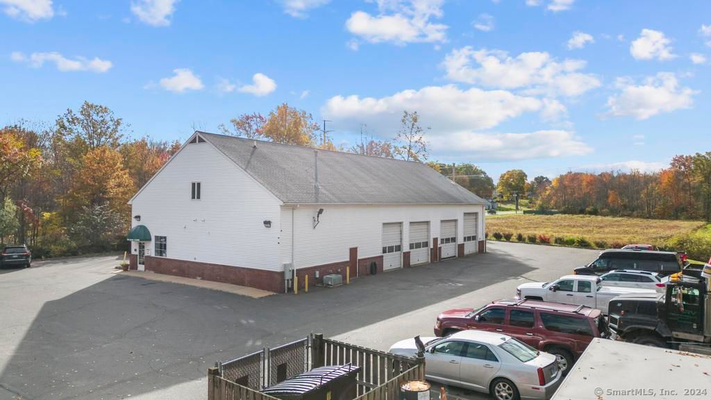 Detached Garage, Exterior
