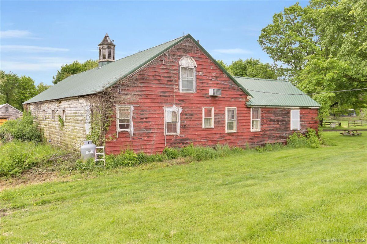 Backyard, Exterior, Facade, Log Home