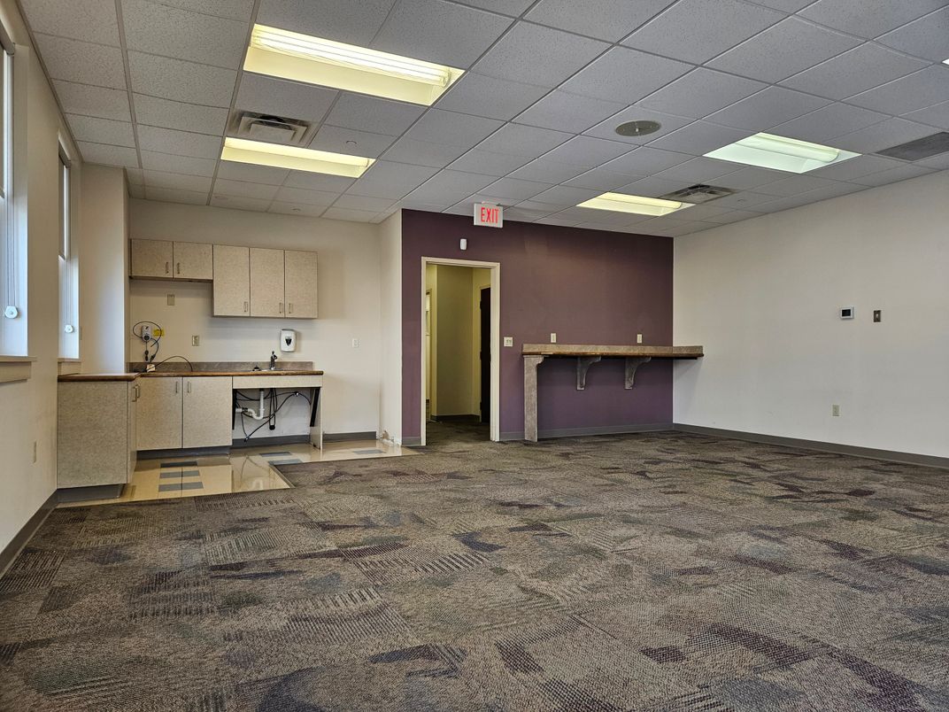 Empty room, Interior, Kitchen, Recessed Lighting