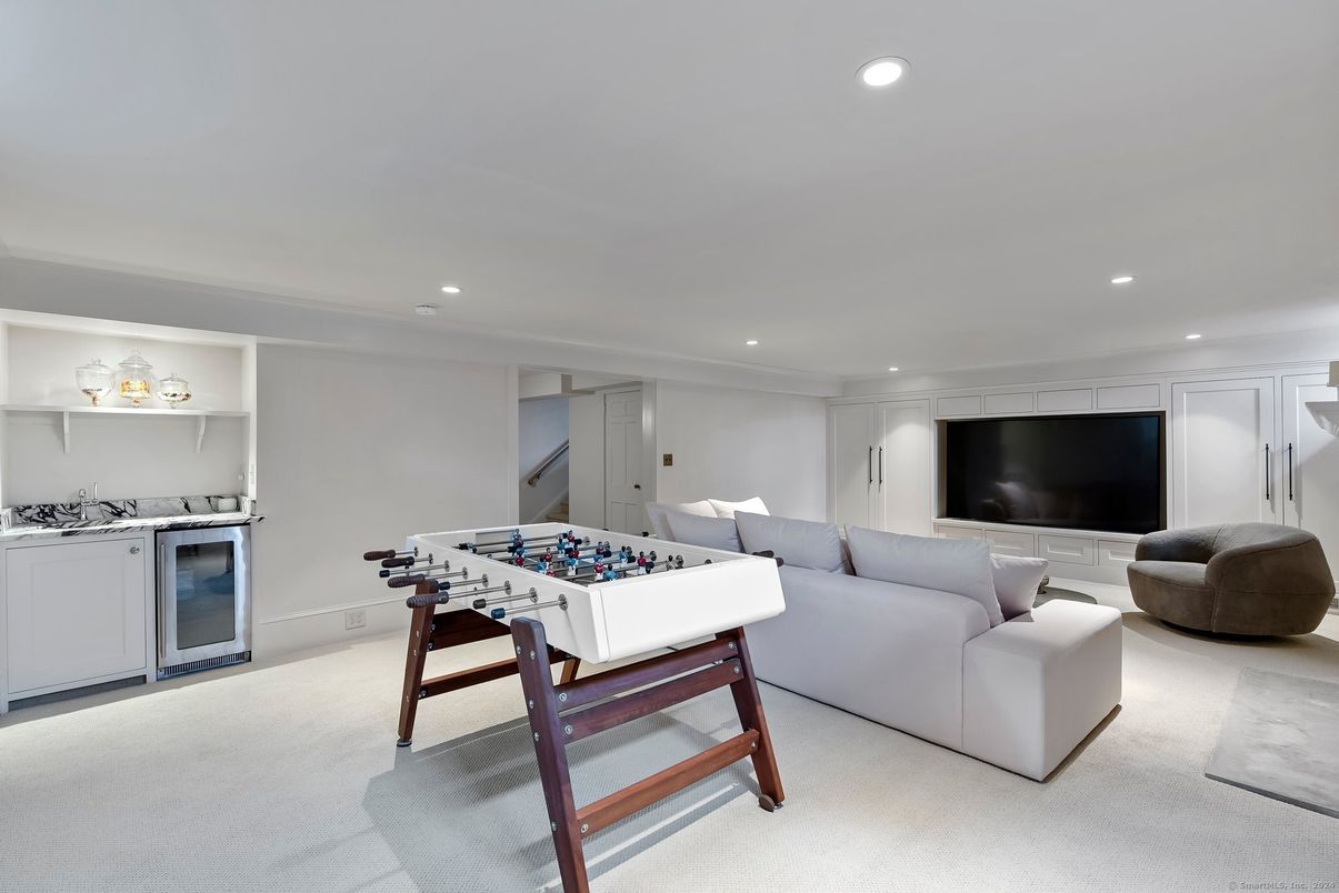 Game Room, Interior, Living room, Recessed Lighting
