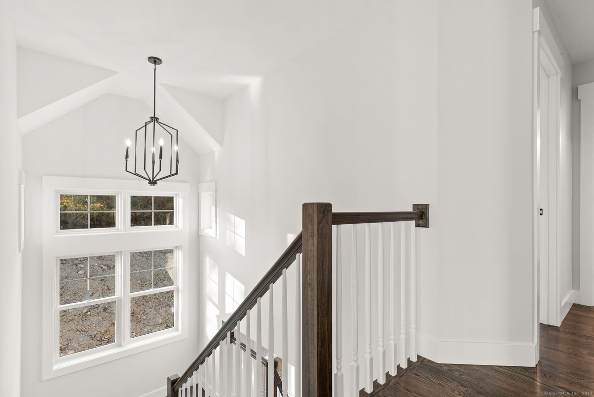 Interior, Pendant Lights, Wood Texture Flooring