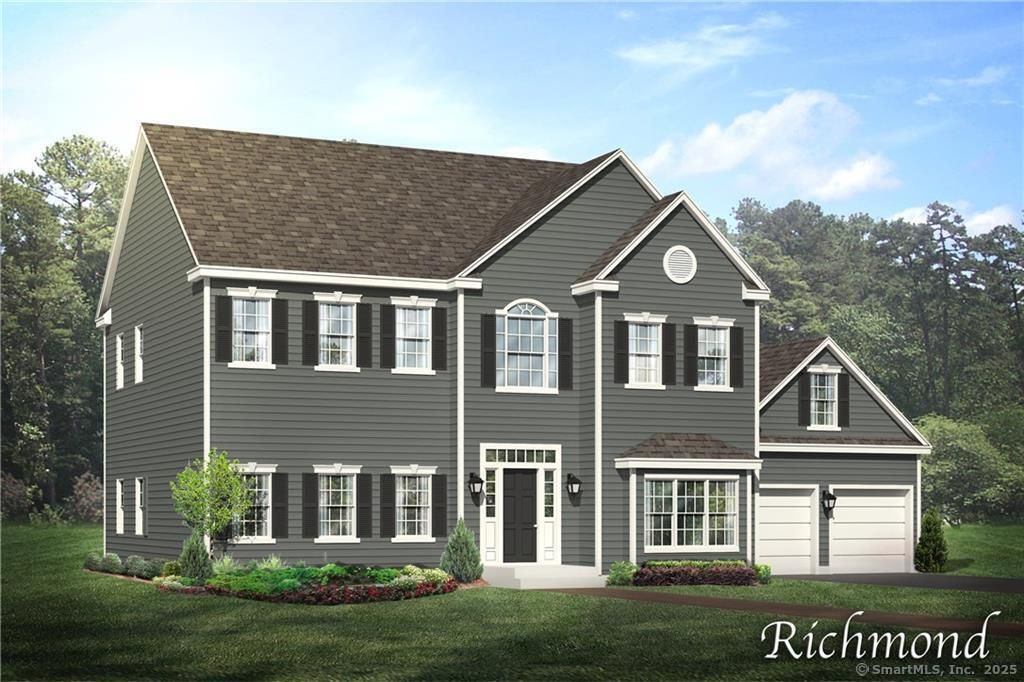 Attached, Exterior, Facade, Brick Traditional