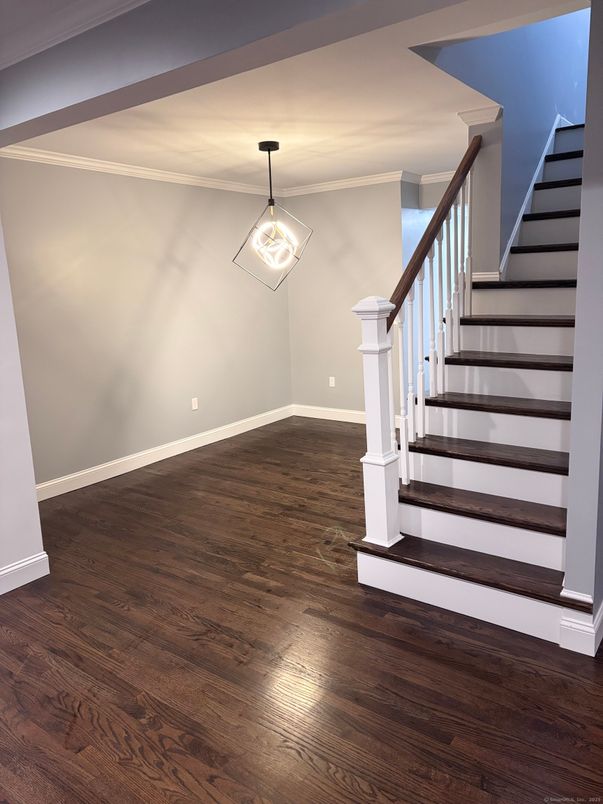 Empty room, Interior, Pendant Lights, Wood Texture Flooring