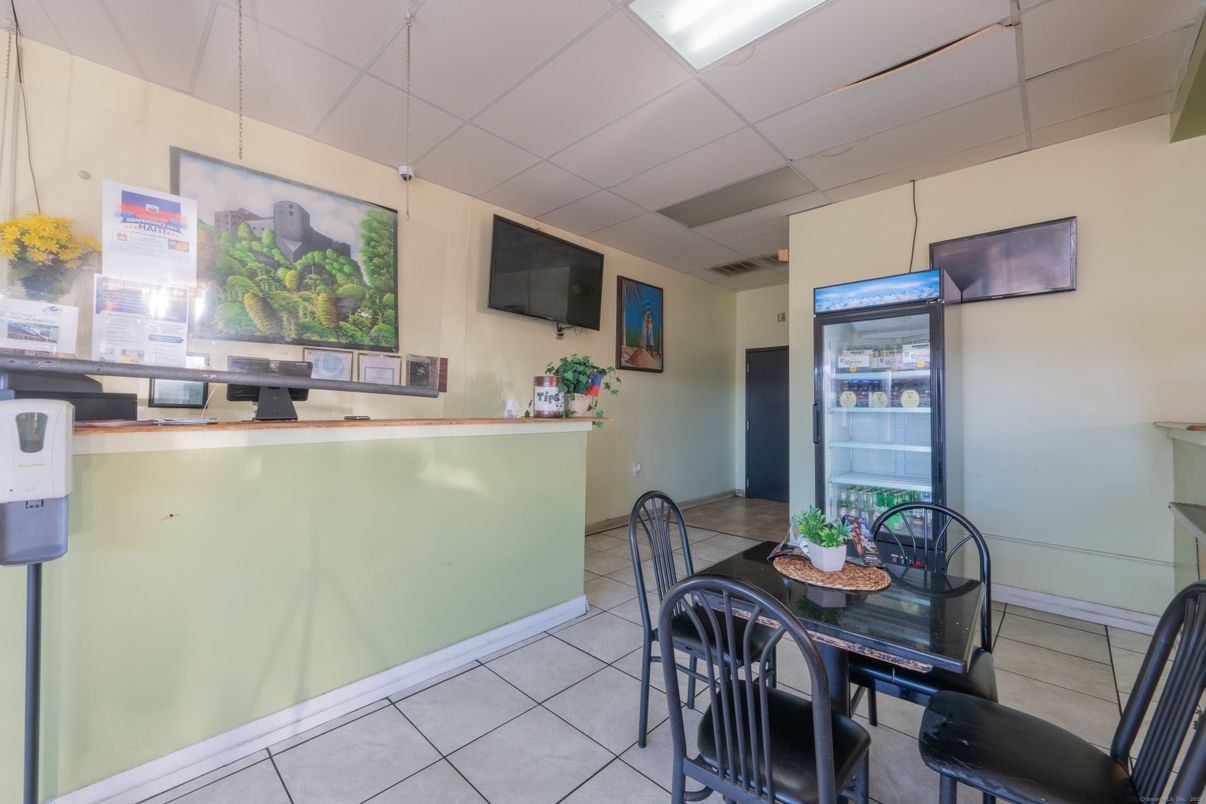 Dining room, Interior